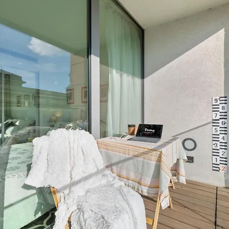 Escape Riverfront 2 Bedroom With Balcony 公寓 *