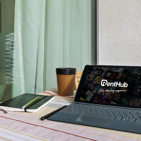 Escape Riverfront 2 Bedroom With Balcony Bratislava