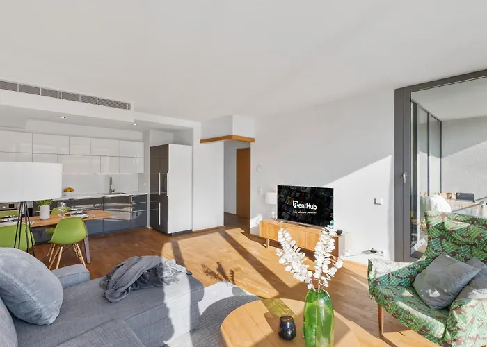 Escape Riverfront 2 Bedroom With Balcony Bratislava