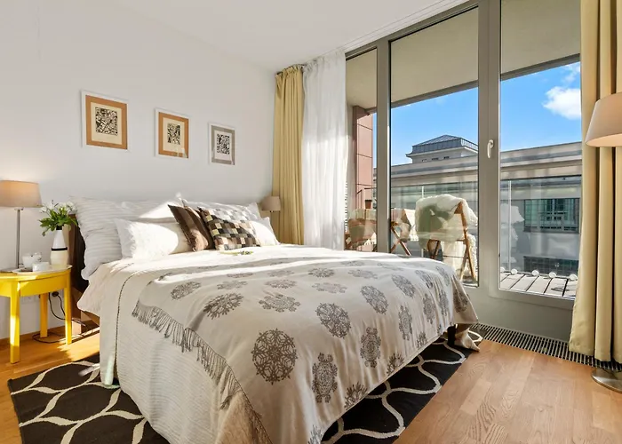 Escape Riverfront 2 Bedroom With Balcony Bratislava